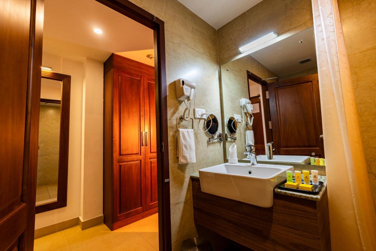 Dev Residency Ξενοδοχείο Thiruvananthapuram Εξωτερικό φωτογραφία