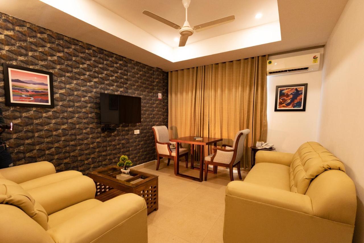 Dev Residency Ξενοδοχείο Thiruvananthapuram Εξωτερικό φωτογραφία