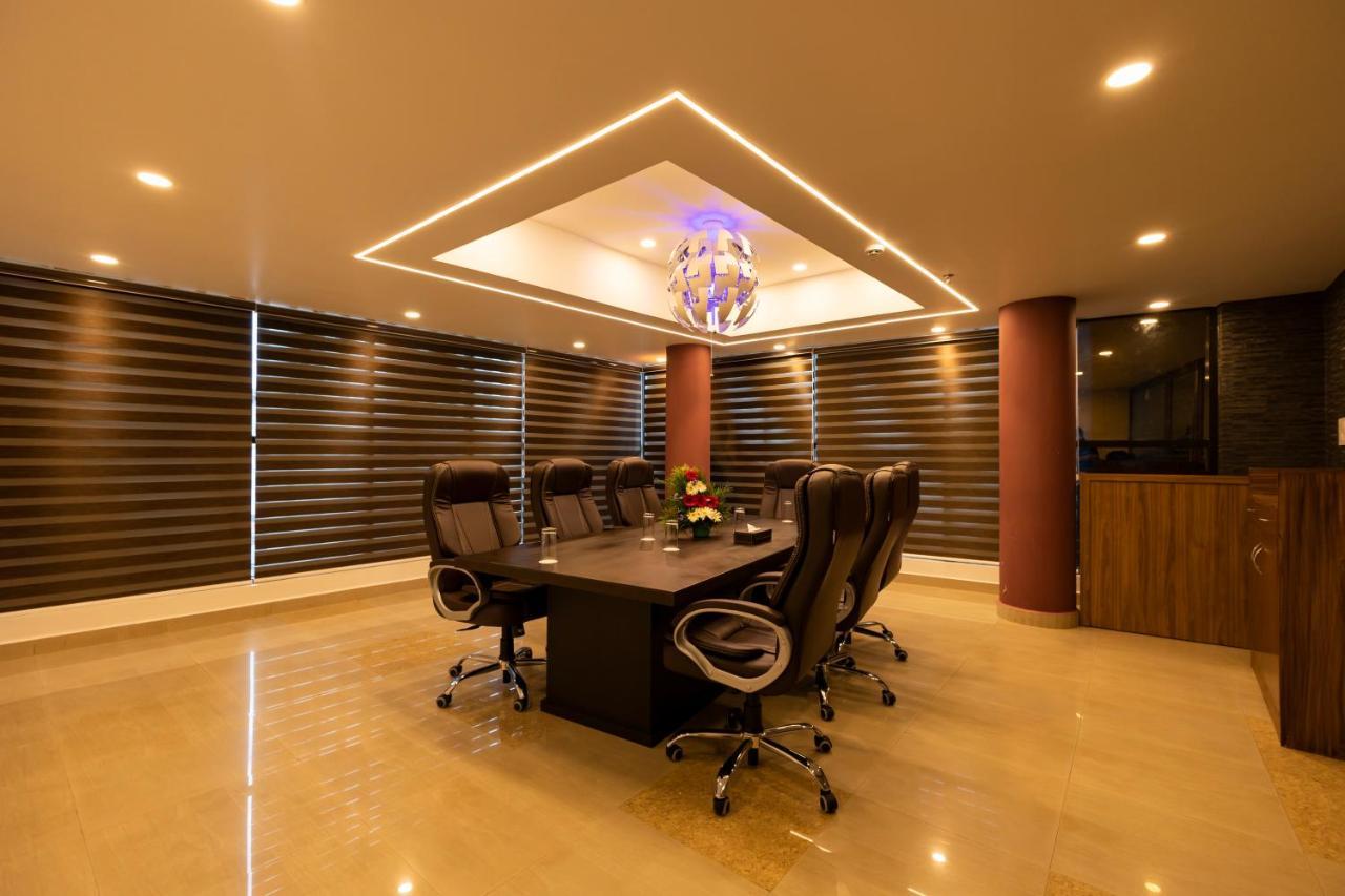 Dev Residency Ξενοδοχείο Thiruvananthapuram Εξωτερικό φωτογραφία
