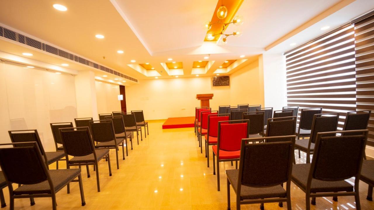 Dev Residency Ξενοδοχείο Thiruvananthapuram Εξωτερικό φωτογραφία